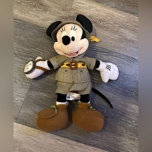 Disney Animal Kingdom Safari Minnie doll
